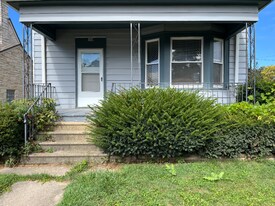 602 Michigan Ave in South Milwaukee, WI - Building Photo