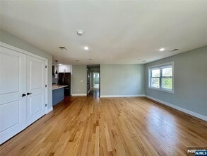 105 Feronia Wy in Rutherford, NJ - Building Photo - Building Photo