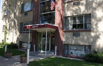 The Ogden Arms at 945 Ogden in Denver, CO - Foto de edificio - Building Photo