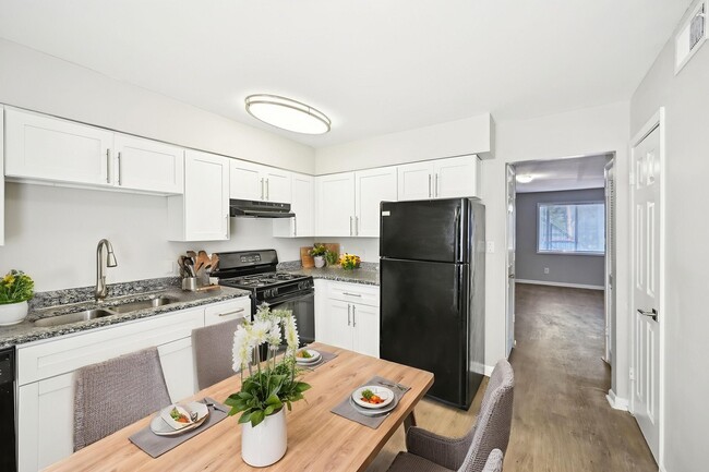 Amber Grove Apartments