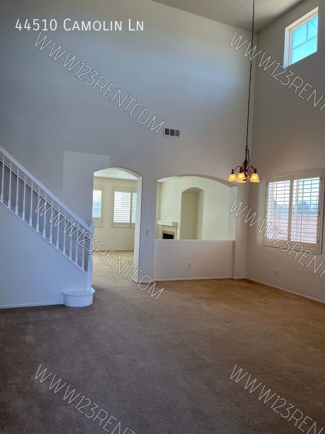 44510 Camolin Ln in Lancaster, CA - Building Photo - Building Photo
