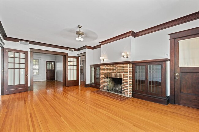 property at 806 Winbern St