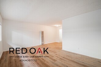 916 S Carondelet St in Los Angeles, CA - Building Photo - Building Photo