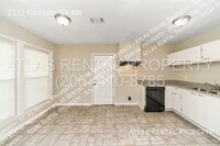 2131 Griffith Dr NW photo'