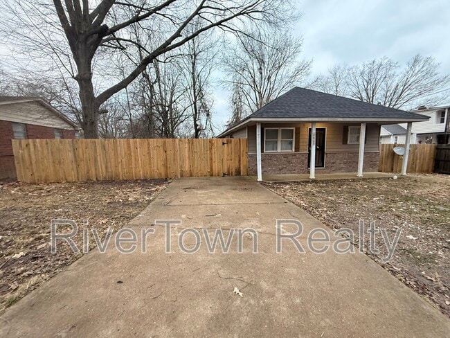 property at 4669 Raleigh Lagrange Rd