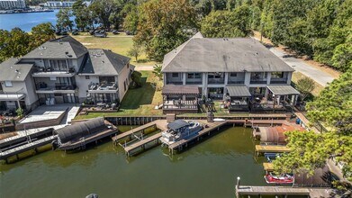 356 Old Aqua Landing W in Montgomery, TX - Building Photo - Building Photo