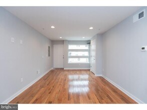 1532 W Stiles St in Philadelphia, PA - Building Photo - Building Photo