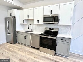 1802 11th St NW in Washington, DC - Building Photo - Building Photo