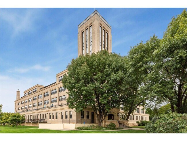 730 Stinson Blvd NE in Minneapolis, MN - Building Photo - Building Photo