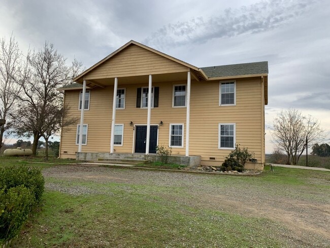 property at 18624 Lake Rd