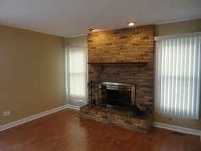 2813 Von Esch Rd in Joliet, IL - Building Photo - Building Photo