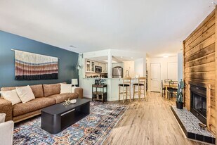 2962 Shadow Creek Dr in Boulder, CO - Building Photo