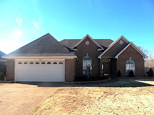 6789 Sandbourne W in Olive Branch, MS - Building Photo