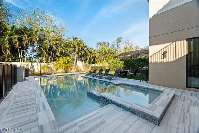 property at 13884 Luna Dr