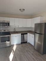 Spring Street Gardens in Middletown, PA - Building Photo