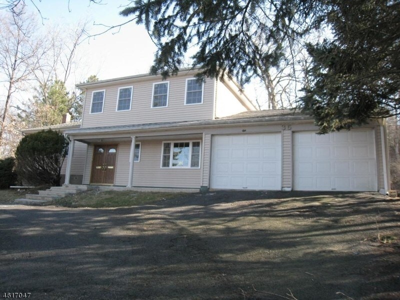 35 Morningside Dr in Livingston, NJ - Building Photo