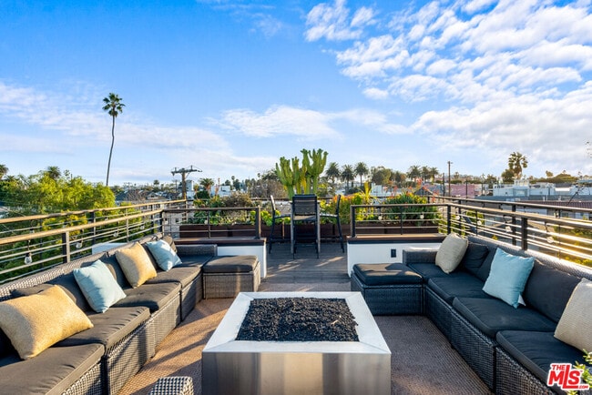 property at 1220 Cabrillo Ave