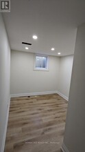 40 Jacwin Dr in Ajax, ON - Building Photo - Building Photo