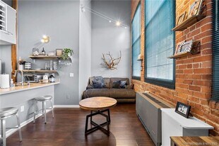 25 Grand St in Norwalk, CT - Building Photo