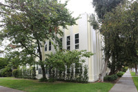 202 N La Peer Dr in Beverly Hills, CA - Building Photo - Building Photo