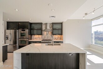 140 E Rio Salado Pkwy in Tempe, AZ - Building Photo - Building Photo