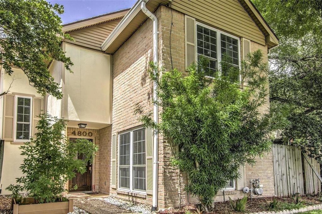 4800 Palmetto St in Bellaire, TX - Building Photo