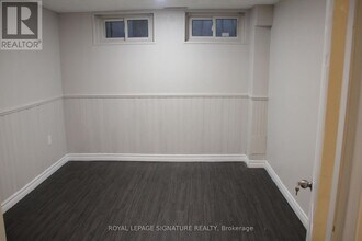 530 Gibbons St in Oshawa, ON - Building Photo - Building Photo