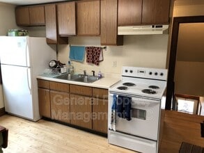 515 Broadway St in Eau Claire, WI - Building Photo - Building Photo