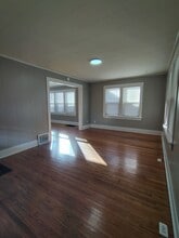 1607 N Church St in Rockford, IL - Building Photo - Building Photo