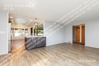 18104 147th Ave SE in Renton, WA - Building Photo - Building Photo