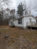 4460 S Wise Rd in Shepherd, MI - Building Photo