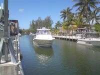 142 Columbus Dr in Islamorada, FL - Building Photo - Building Photo