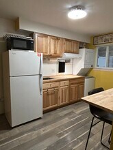 304 North 37th Avenue, Unit 1 Bed 1 Bath in Yakima, WA - Building Photo - Building Photo