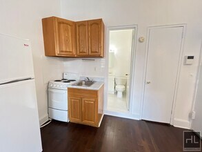 455 2nd Ave in New York, NY - Building Photo - Building Photo