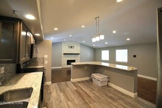 325 Wardley Rd in Knoxville, TN - Building Photo - Building Photo