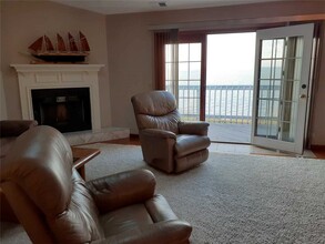 3304 Baer Beach Rd in Erie, PA - Building Photo - Building Photo