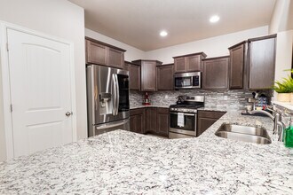 2097 Birmingham Loop in Colorado Springs, CO - Foto de edificio - Building Photo