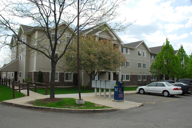 The Crossings at Elver Park in Madison, WI - Building Photo - Building Photo