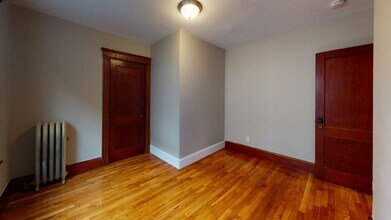 67 Sterling St, Unit 67 in Somerville, MA - Building Photo - Building Photo