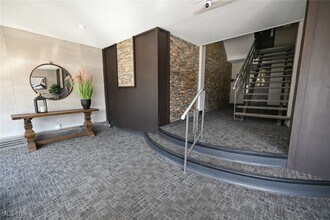 12050 Lake Ave in Lakewood, OH - Building Photo - Building Photo