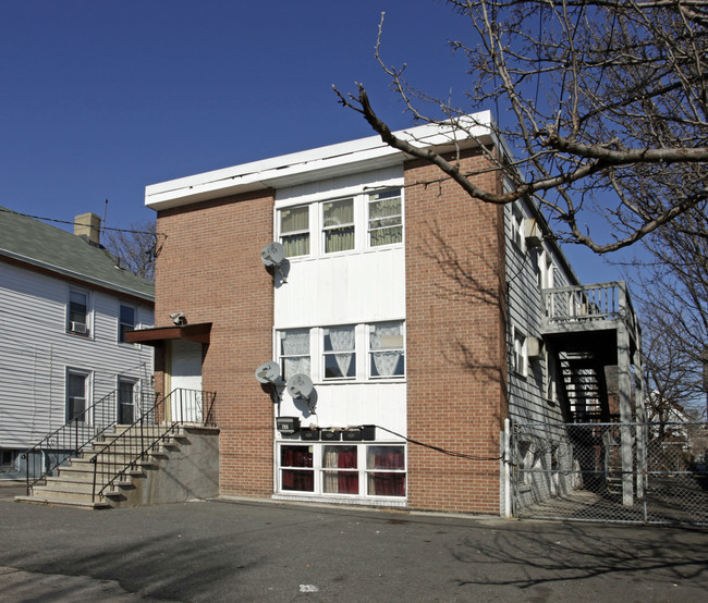 293 Townsend St in New Brunswick, NJ - Building Photo - Building Photo