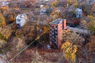 1917 Perrysville Ave in Pittsburgh, PA - Building Photo - Building Photo