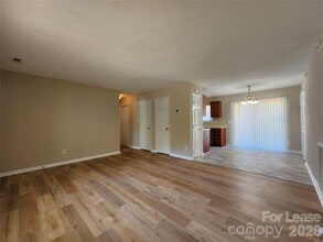 6227 Mayridge Dr in Charlotte, NC - Building Photo - Building Photo