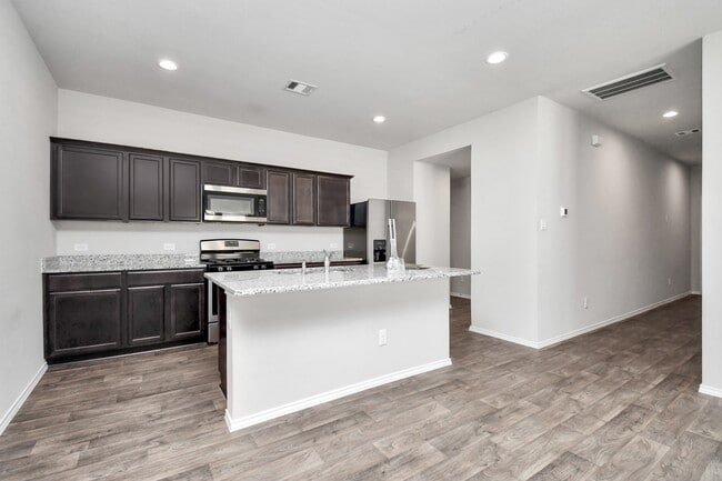 14222 W Rim Ln in Shenandoah, TX - Foto de edificio - Building Photo