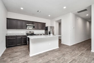 14222 W Rim Ln in Shenandoah, TX - Building Photo - Building Photo