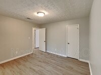 2938 Woodfield Dr photo'