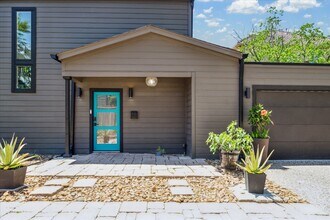 7703 Bobbitt Ln in Houston, TX - Building Photo - Building Photo