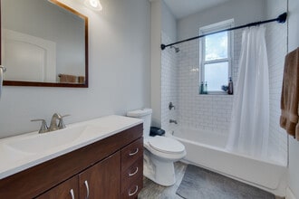 1245 N California Ave in Chicago, IL - Building Photo - Building Photo