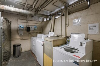 1623 Mariposa Ave, Unit 307 in Los Angeles, CA - Building Photo - Building Photo