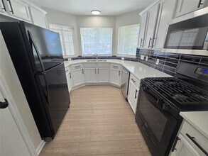5108 Edenbourgh Ln in Austin, TX - Building Photo - Building Photo